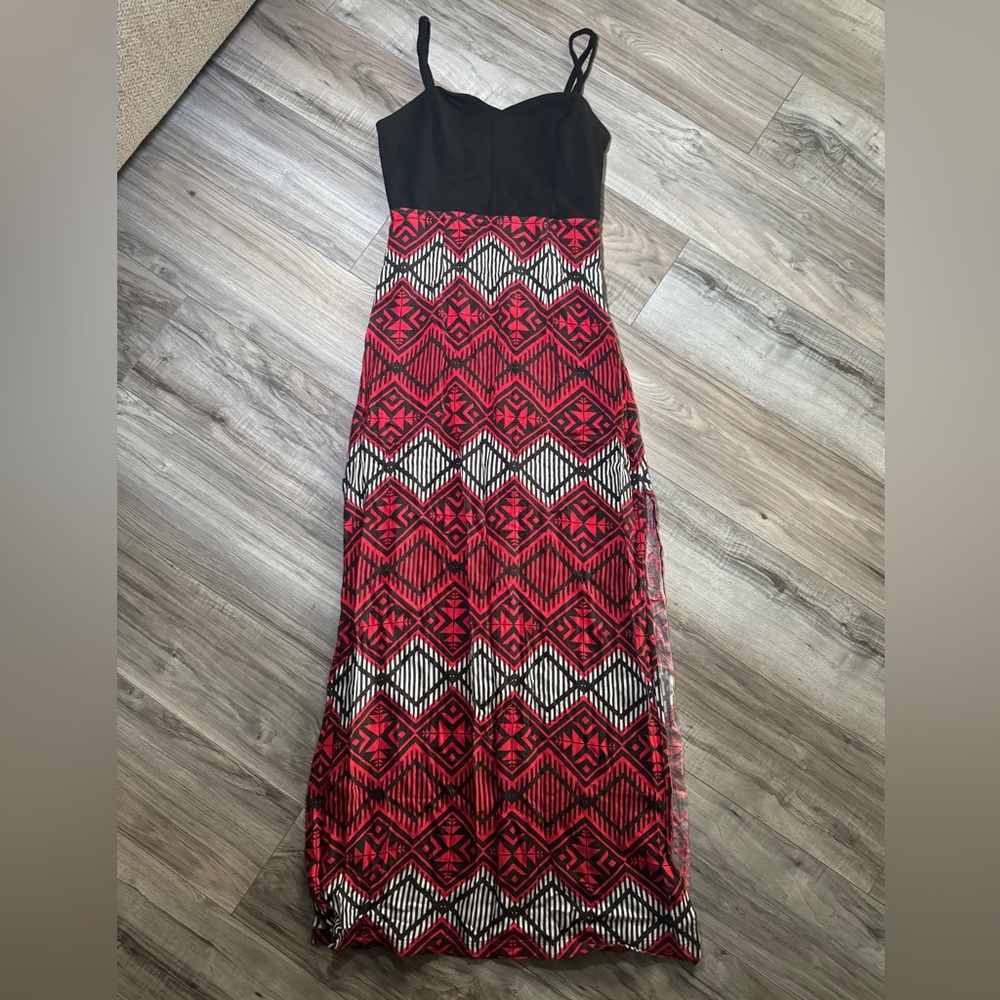 FOREVER 21 Size small long dress with slit